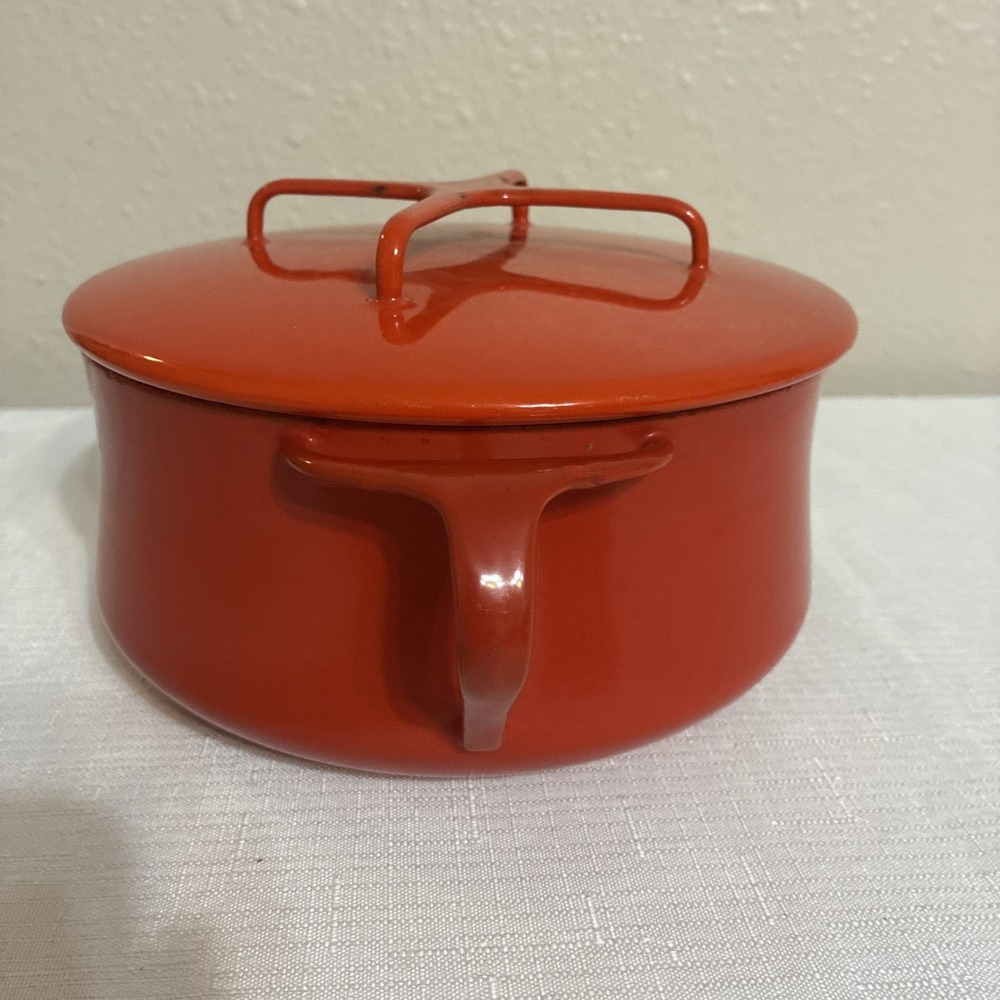 Vintage MCM Dansk 2 QT Red Enamel Kobenstyle Dutch Oven Pot With Trivet Lid - Picture 3 of 14